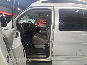 2022 Chevrolet Express 2500 Cargo Van 1WT 135.2" WB - miniatura 6