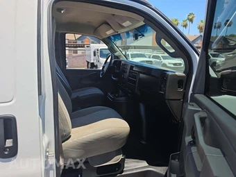 2022 Chevrolet Express 2500 Cargo Van 1WT 135.2" WB - miniatura 18