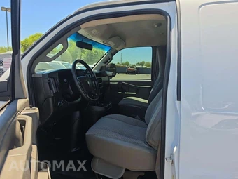 2022 Chevrolet Express 2500 Cargo Van 1WT 135.2" WB - miniatura 6