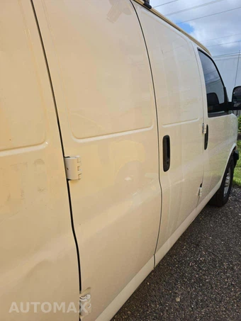 2022 Chevrolet Express 2500 Cargo Van 1WT 135.2" WB - miniatura 26