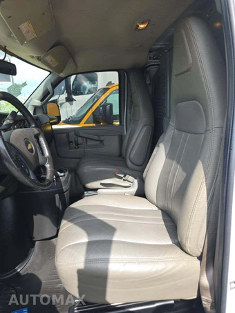 2022 Chevrolet Express 2500 Cargo Van 1WT 135.2" WB - miniatura 6