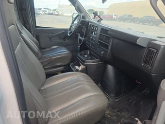 2022 Chevrolet Express 2500 Cargo Van 1WT 135.2" WB - miniatura 8