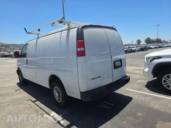 2022 Chevrolet Express 2500 Cargo Van 1WT 135.2" WB - miniatura 2