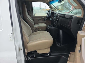 2022 Chevrolet Express 2500 Cargo Van 1WT 135.2" WB – miniatura 18