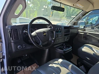 2022 Chevrolet Express 3500 Cargo Van 1WT 135.2" WB - miniatura 14