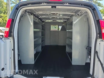 2022 Chevrolet Express 3500 Cargo Van 1WT 135.2" WB - miniatura 19