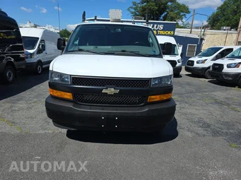 2022 Chevrolet Express 3500 Cargo Van 1WT 135.2" WB - miniatura 2