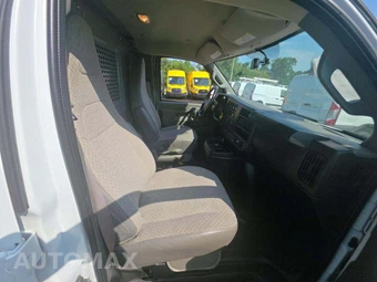 2022 Chevrolet Express 3500 Cargo Van 1WT 155.2" WB – miniatura 17