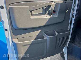 2022 Chevrolet Express 3500 Cargo Van 1WT 155.2" WB - miniatura 9