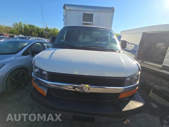 2022 Chevrolet Express 3500 Cutaway 1WT 139.0" WB - miniatura 2