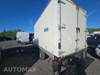 2022 Chevrolet Express 3500 Cutaway 1WT 139.0" WB - miniatura 6
