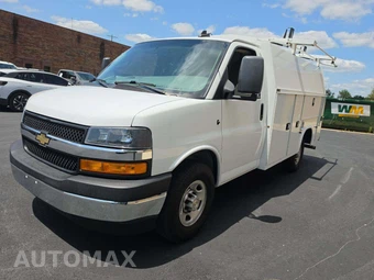 2022 Chevrolet Express 3500 Cutaway 1WT
