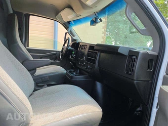 2022 Chevrolet Express 3500 Cutaway 1WT - miniatura 16