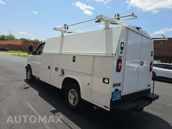 2022 Chevrolet Express 3500 Cutaway 1WT - miniatura 2