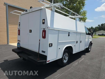 2022 Chevrolet Express 3500 Cutaway 1WT - miniatura 3