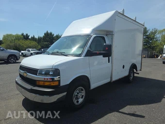 2022 Chevrolet Express 3500 Cutaway 1WT