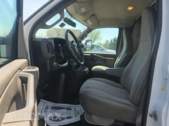 2022 Chevrolet Express 3500 Cutaway 1WT - miniatura 16