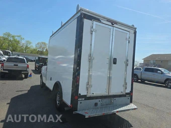 2022 Chevrolet Express 3500 Cutaway 1WT - miniatura 6