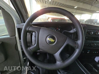 2022 Chevrolet Express 3500 Passenger Van LS 1LS 155.1" WB - miniatura 10