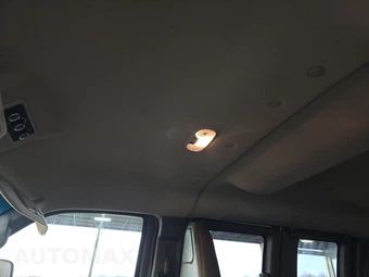 2022 Chevrolet Express 3500 Passenger Van LS 1LS 155.1" WB - miniatura 17