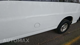 2022 Chevrolet Express 3500 Passenger Van LS 1LS 155.1" WB - miniatura 23