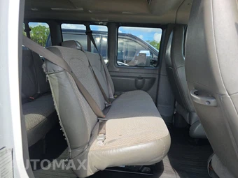 2022 Chevrolet Express 3500 Passenger Van LS 1LS 155.1" WB - miniatura 13