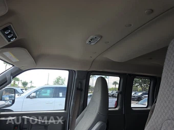 2022 Chevrolet Express 3500 Passenger Van LS 1LS 155.1" WB - miniatura 18