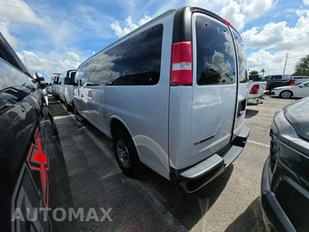 2022 Chevrolet Express 3500 Passenger Van LS 1LS 155.1" WB - miniatura 6