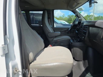 2022 Chevrolet Express 3500 Passenger Van LS 1LS 155.1" WB - miniatura 8