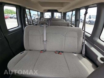 2022 Chevrolet Express 3500 Passenger Van LT 1LT 155.1" WB - miniatura 13