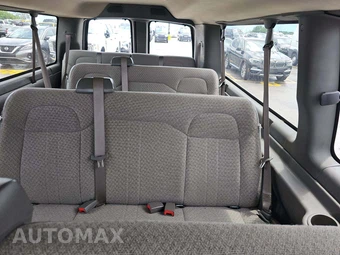 2022 Chevrolet Express 3500 Passenger Van LT 1LT 155.1" WB - miniatura 14