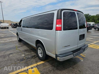 2022 Chevrolet Express 3500 Passenger Van LT 1LT 155.1" WB - miniatura 2