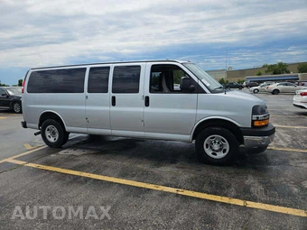 2022 Chevrolet Express 3500 Passenger Van LT 1LT 155.1" WB - miniatura 4