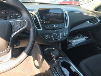 2022 Chevrolet Malibu LS 1FL – miniatura 11