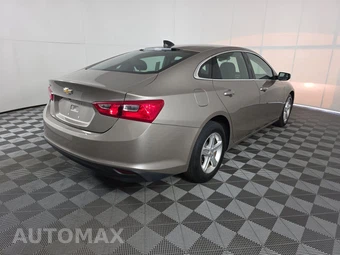 2022 Chevrolet Malibu LS 1LS – miniatura 4