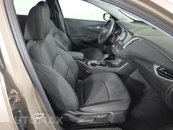2022 Chevrolet Malibu LS 1LS – miniatura 8