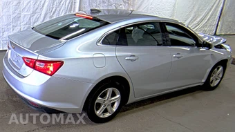 2022 Chevrolet Malibu LS 1LS – miniatura 4