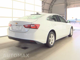 2022 Chevrolet Malibu LS 1LS – miniatura 4