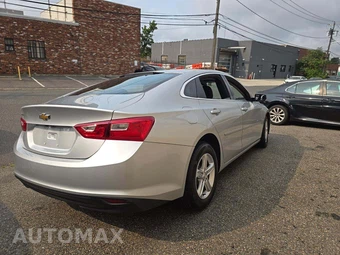 2022 Chevrolet Malibu LS 1LS - miniatura 3