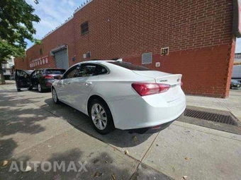 2022 Chevrolet Malibu LT 1LT – miniatura 2