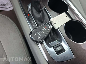 2022 Chevrolet Malibu LT 1LT – miniatura 8