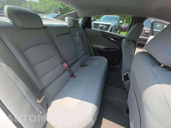 2022 Chevrolet Malibu LT 1LT – miniatura 13
