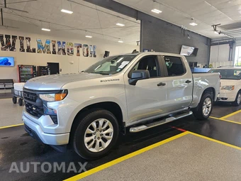 2022 Chevrolet Silverado 1500 Custom Crew Cab Short Bed 1CX