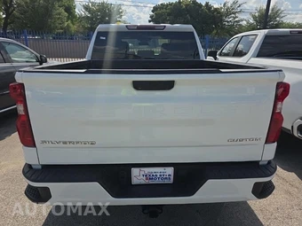 2022 Chevrolet Silverado 1500 Custom Crew Cab Short Bed 1CX - miniatura 5