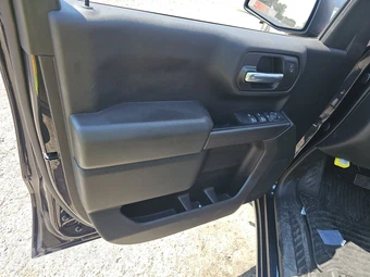 2022 Chevrolet Silverado 1500 Custom Crew Cab Short Bed 1CX - miniatura 9
