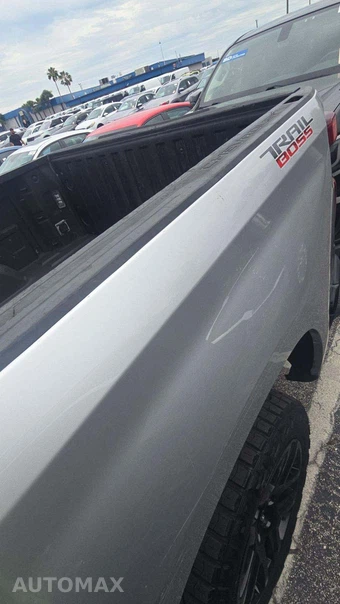 2022 Chevrolet Silverado 1500 Custom Trail Boss Crew Cab Short Bed 2CX - miniatura 19