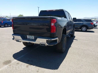 2022 Chevrolet Silverado 1500 LT Crew Cab Short Bed 1LT - miniatura 4