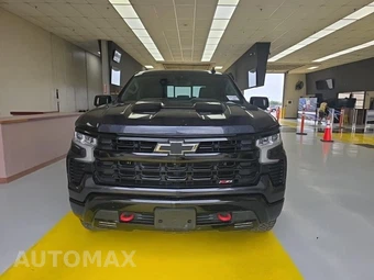 2022 Chevrolet Silverado 1500 LT Trail Boss Crew Cab Short Bed 2LT - miniatura 2