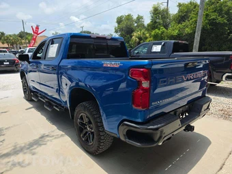 2022 Chevrolet Silverado 1500 LT Trail Boss Crew Cab Short Bed 2LT - miniatura 2