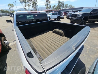 2022 Chevrolet Silverado 1500 LTD Custom Crew Cab Short Bed 1CX - miniatura 16